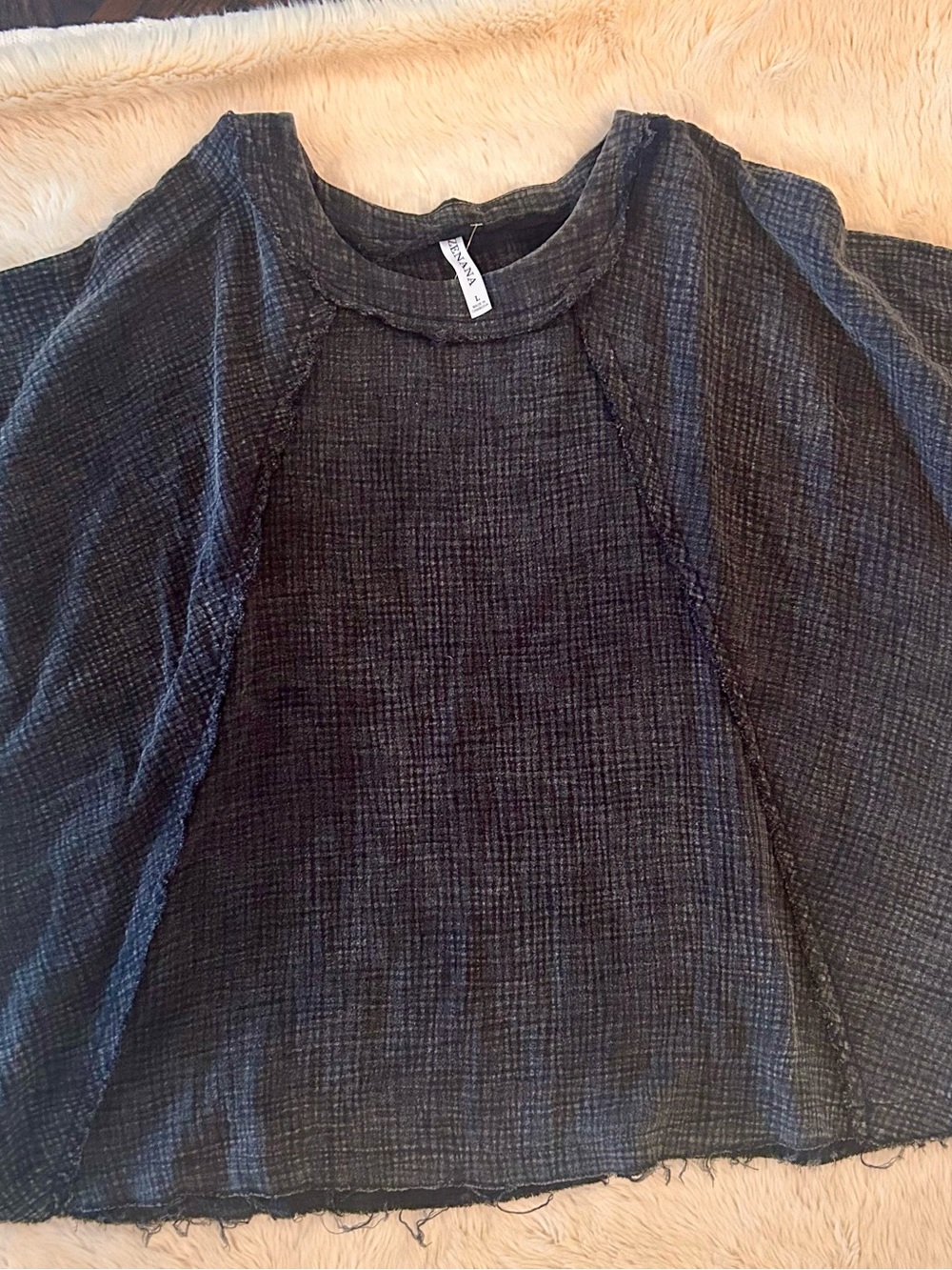 Zenana acid Wash Gauze Short Sleeve Top - Picture 2 of 5